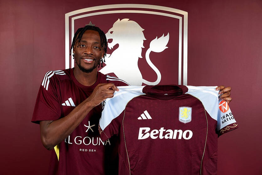 Астон Вілла повернула до складу нападника збірної Англії