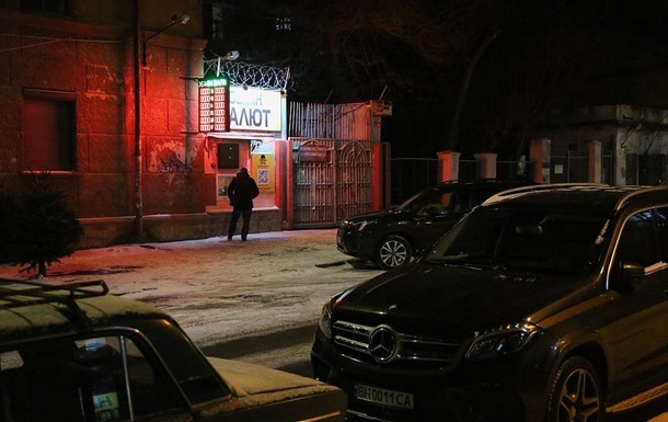 Офіційні курси долара і євро перейшли до зниження