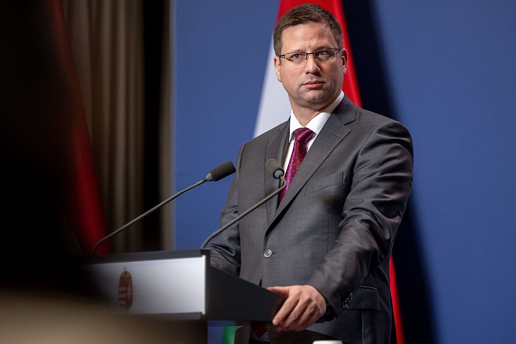 Угорщина погрожує припинити поставки електроенергії та газу Україні