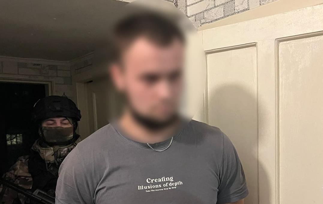 Викрито угруповання, яке “вивозило” військових із місць служби