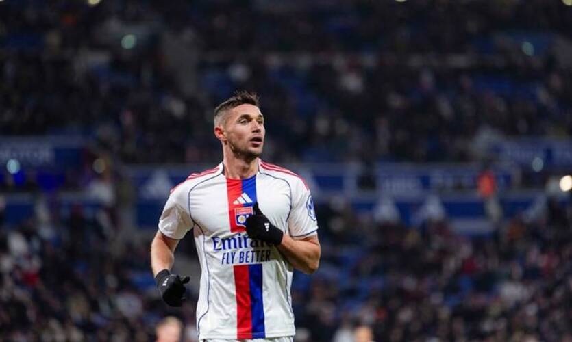 Яремчук – серед лідерів Ліона: озвучено оцінки за гру